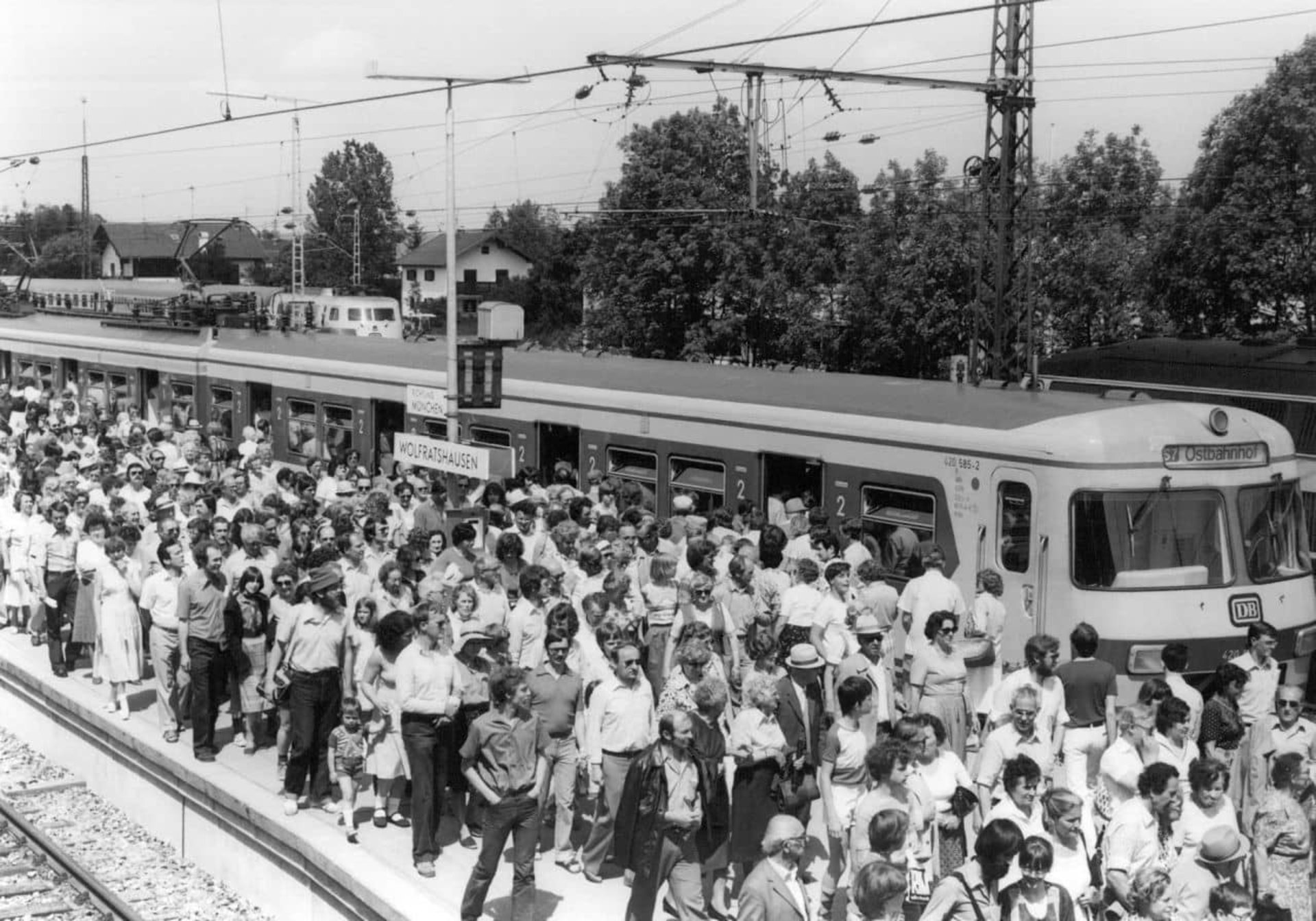 Historisches Bild der S7 am Bahnhof Wolfratshausen